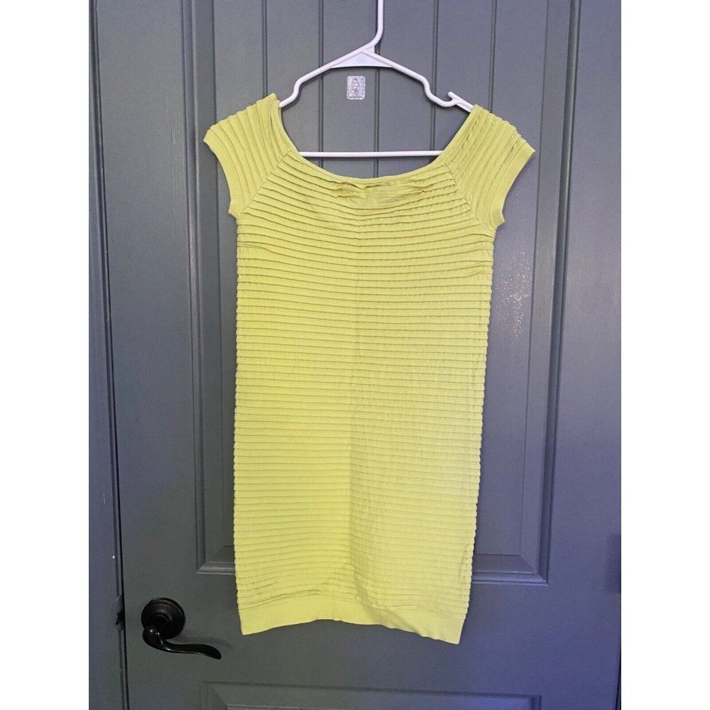 BCBGeneration Lime Green Bodycon off shoulder Ruched Dress Size Medium/Large